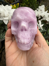 Load image into Gallery viewer, Kunzite Skull Carving UV Reactive
