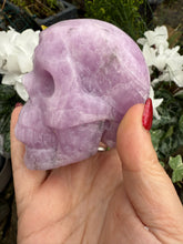 Load image into Gallery viewer, Kunzite Skull Carving UV Reactive
