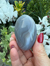 Load image into Gallery viewer, Natural Agate Palmstone
