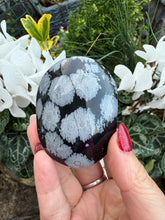 Load image into Gallery viewer, Snowflake Obsidian Palmstone
