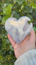 Load and play video in Gallery viewer, Druzy Agate Heart Carving with Stand
